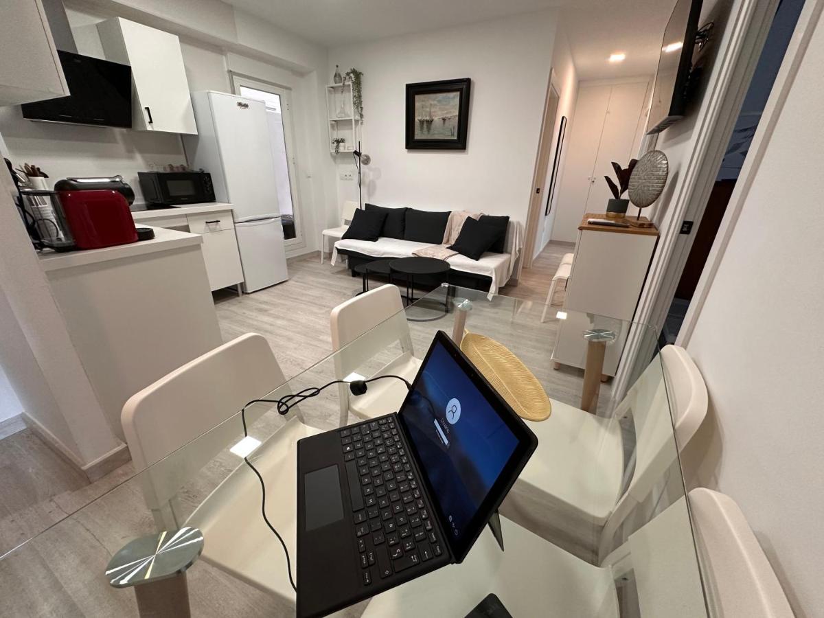 Apartmán Nuestro Rincon Del Centro Historico Especial Grupos Terraza Parking Gratis 02 Màlaga Exteriér fotografie