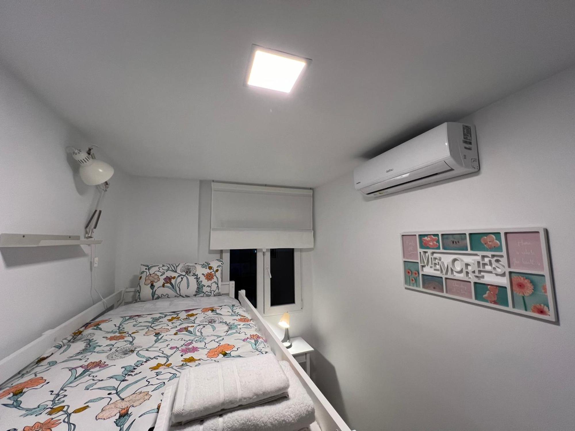 Apartmán Nuestro Rincon Del Centro Historico Especial Grupos Terraza Parking Gratis 02 Màlaga Exteriér fotografie